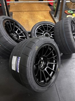 Vitour P1 mounted and ready to race!